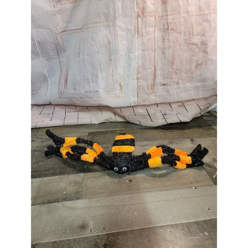 Halloween spider black orange scary cute decor‎